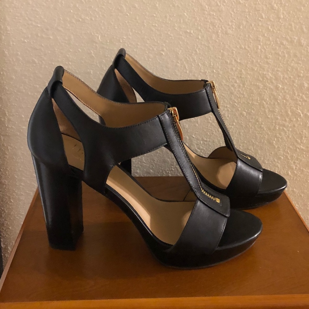 COPY - Franco Sarto replication of Michael Kors h…
